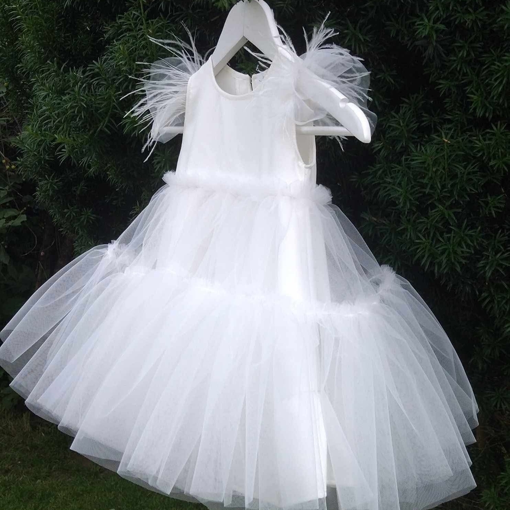 Handmade Charming White Feathered Kids Formal Dress